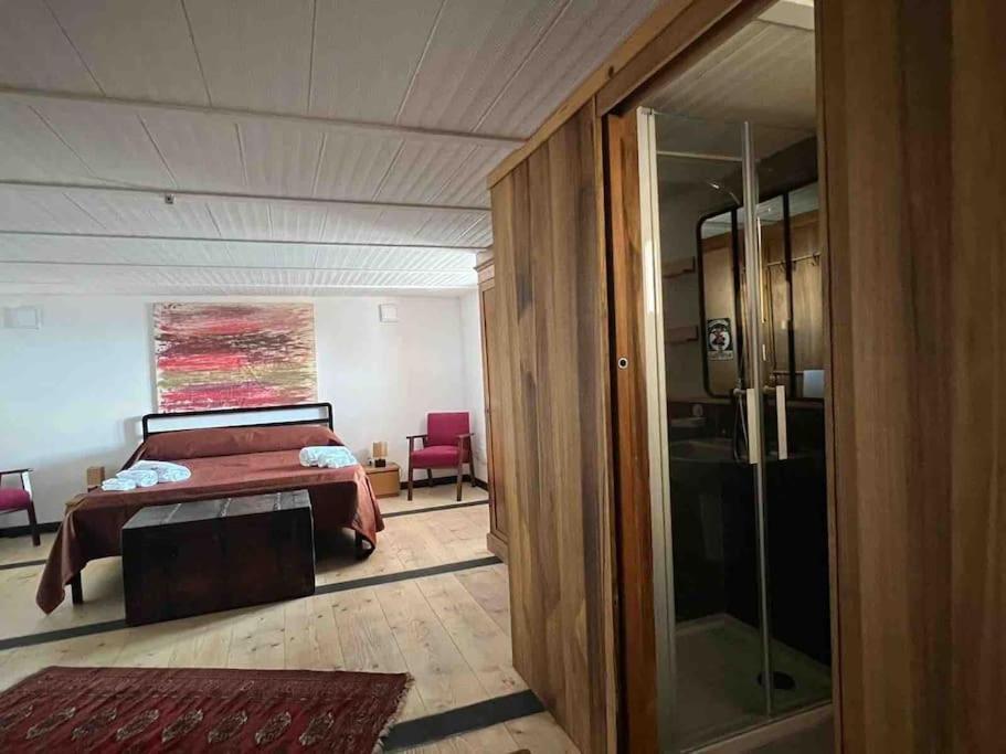 Vila Kamyhouse Una Tranquilla Struttura Nel Verde Neapol Exteriér fotografie