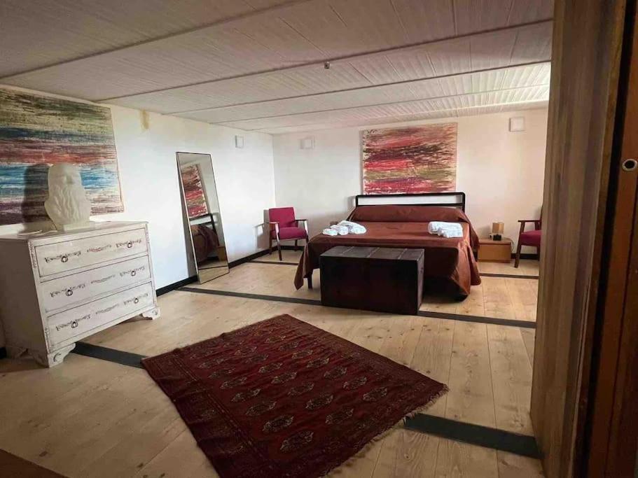 Vila Kamyhouse Una Tranquilla Struttura Nel Verde Neapol Exteriér fotografie