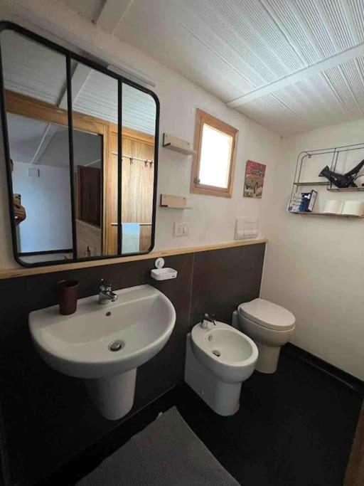 Vila Kamyhouse Una Tranquilla Struttura Nel Verde Neapol Exteriér fotografie