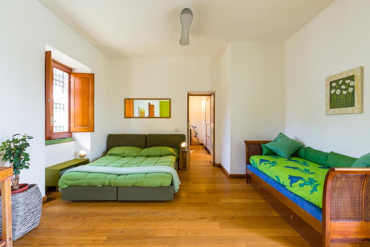 Vila Kamyhouse Una Tranquilla Struttura Nel Verde Neapol Exteriér fotografie